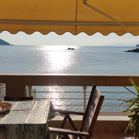 Seasthedayapartment Néa Péramos Екстериор снимка