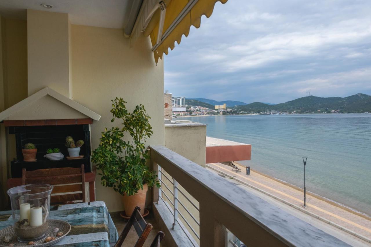 Seasthedayapartment Néa Péramos Екстериор снимка