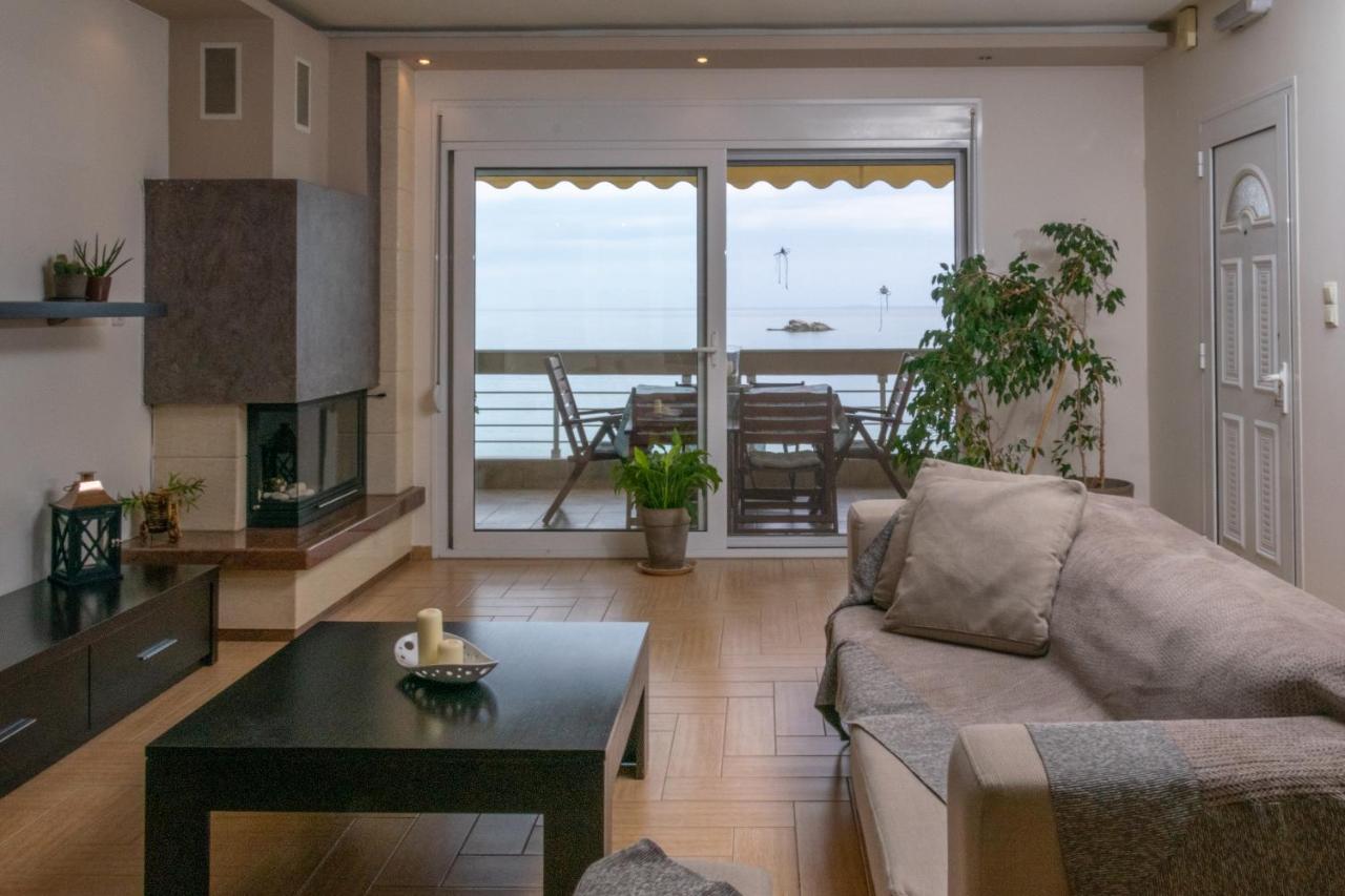 Seasthedayapartment Néa Péramos Екстериор снимка